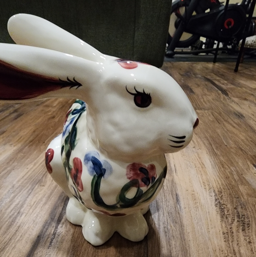 Vintage Hand Painted Rabbit - Picture 5 of 10